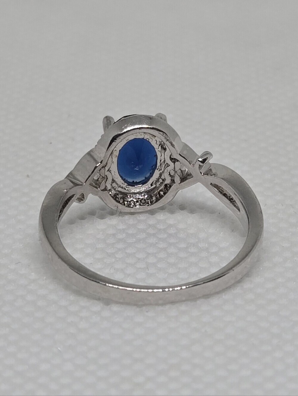 Blue Sapphire Color Halo Ring Silver Tone Filigree Statement Jewelry - Picture 12 of 13